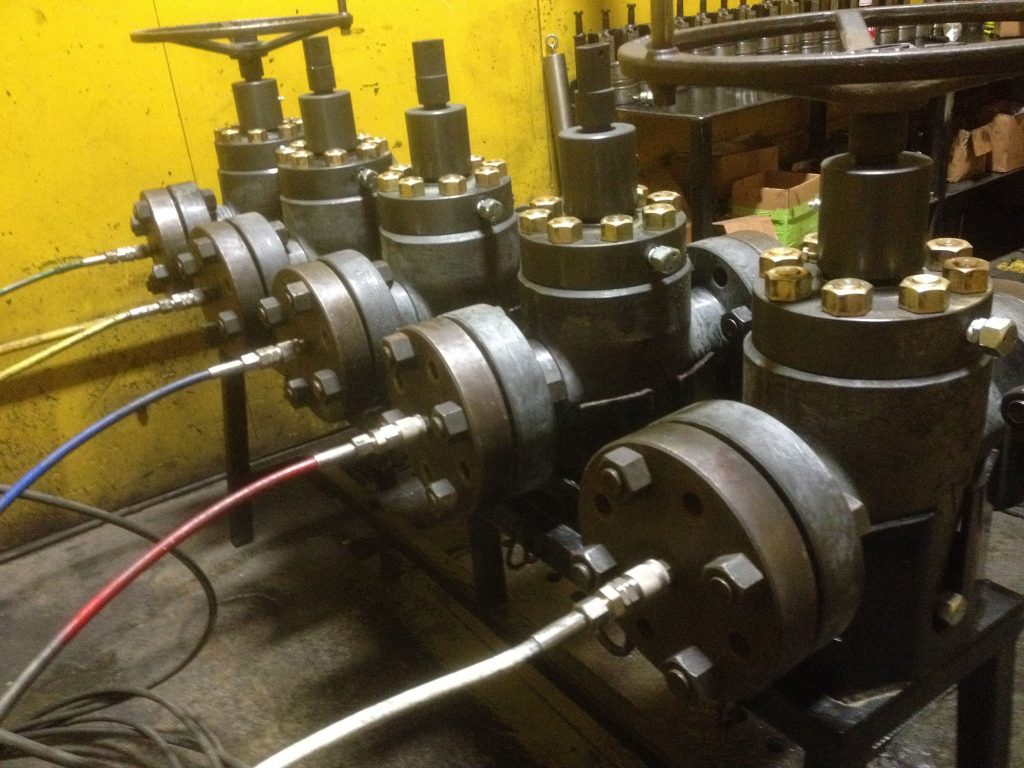 Hydrotesting API6A Gate Valves at Seaboard