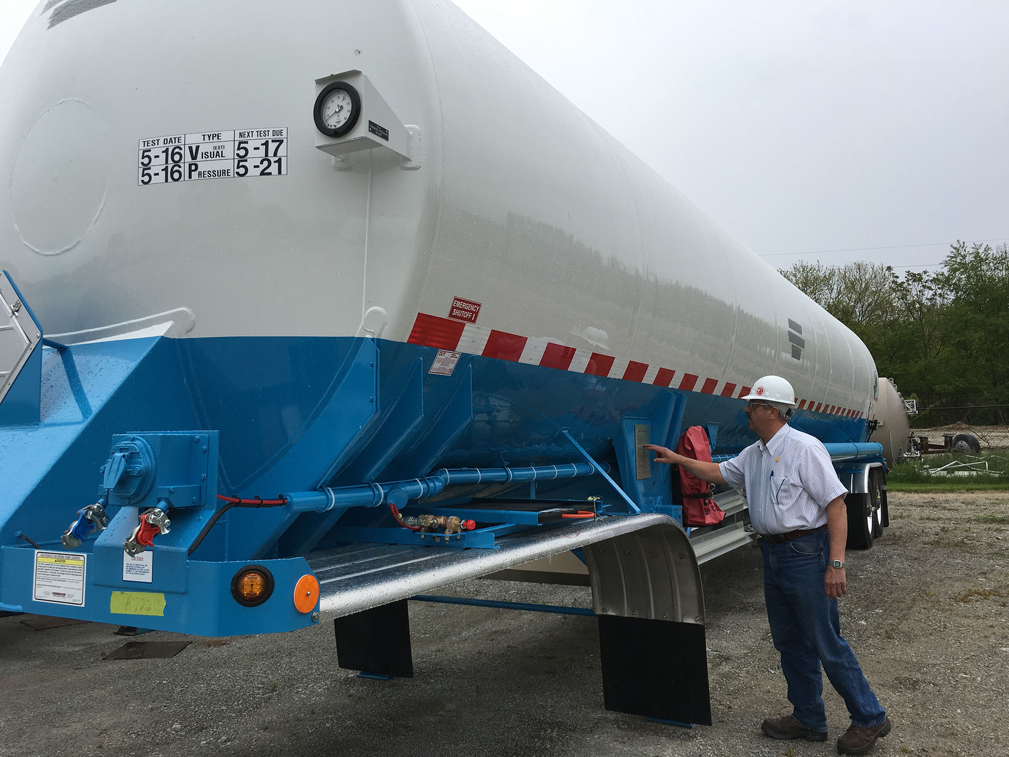 Final Inspection on LNG Trailer