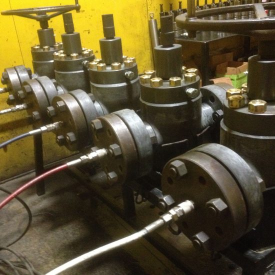 Hydrotesting API6A Gate Valves at Seaboard